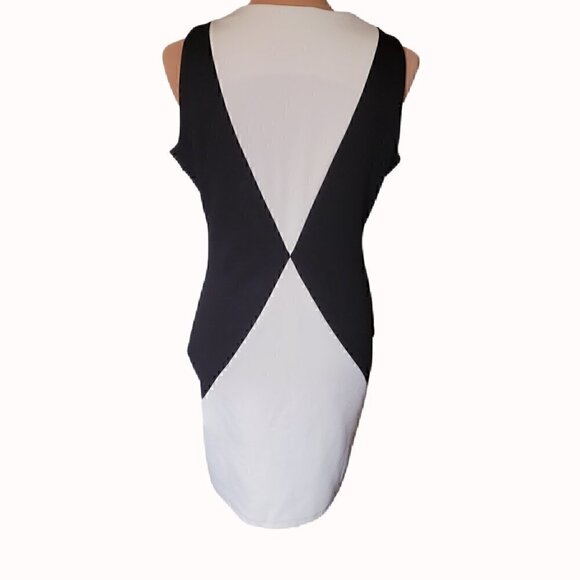 Charming Charlie Diamond Block Dress - Picture 2 of 4